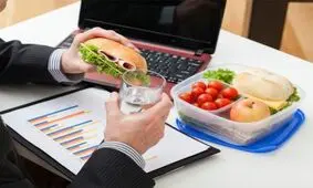 رژیم‌های غذایی و عادت‌های اشتباهی که چاقتان می‌کند