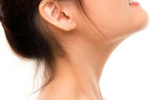 جوان سازی پوست گردن با 5 پیشنهاد کاربردی