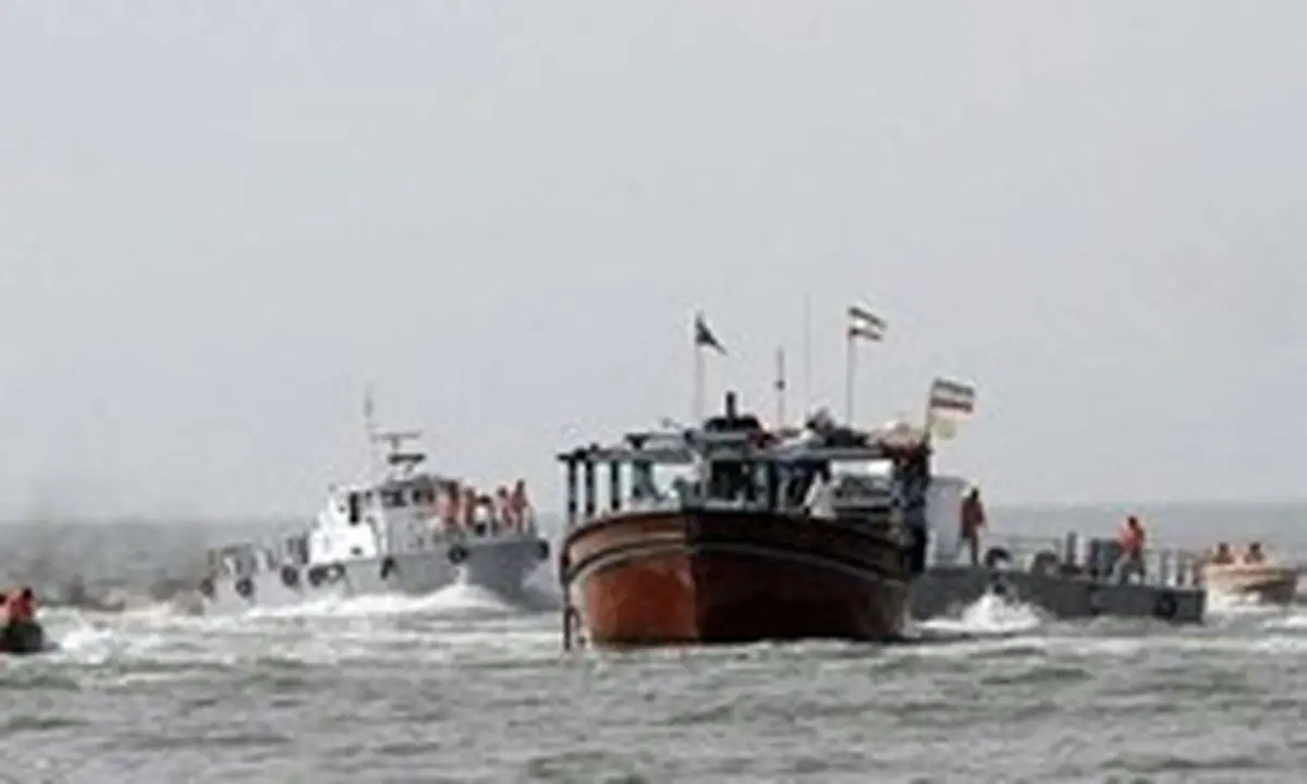 توقیف لندینگ کرافت با ۶۰ هزار لیتر گازوئیل قاچاق در بندرعباس