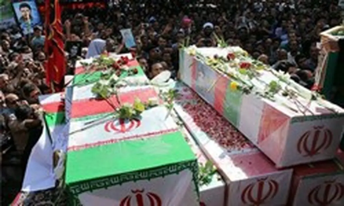 تشییع پیکر 9 شهید گمنام و یک شهید مدافع حرم در کرمان