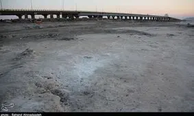 دریاچه ارومیه در آستانه "خشکی کامل"؛ آقای رئیس‌جمهور این تصاویر را ببینید‌+ تصاویر