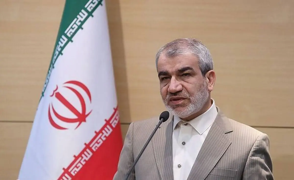 کسی که خود را شایسته نمایندگی نمی داند، کناره گیری کند