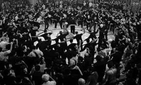 سلبریتی ها کجا هیات می روند؟