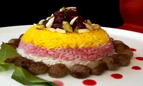 نمونه های مختلف از تزئین آلبالو پلو