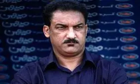 مهاجم سابق استقلال در عمان مربی شد+عکس