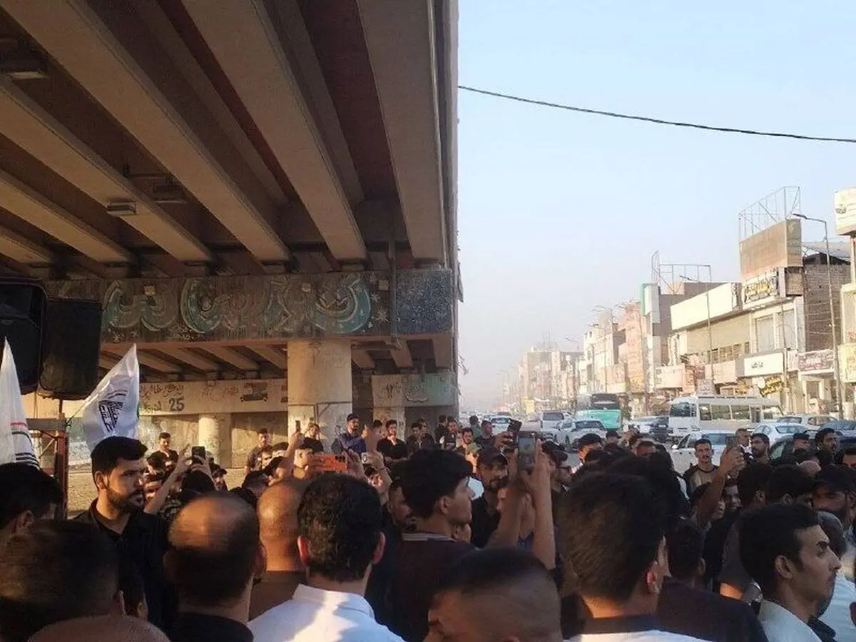 اعتراض عراقی‌ها در محکومیت دخالت آمریکا در امور داخلی کشورشان