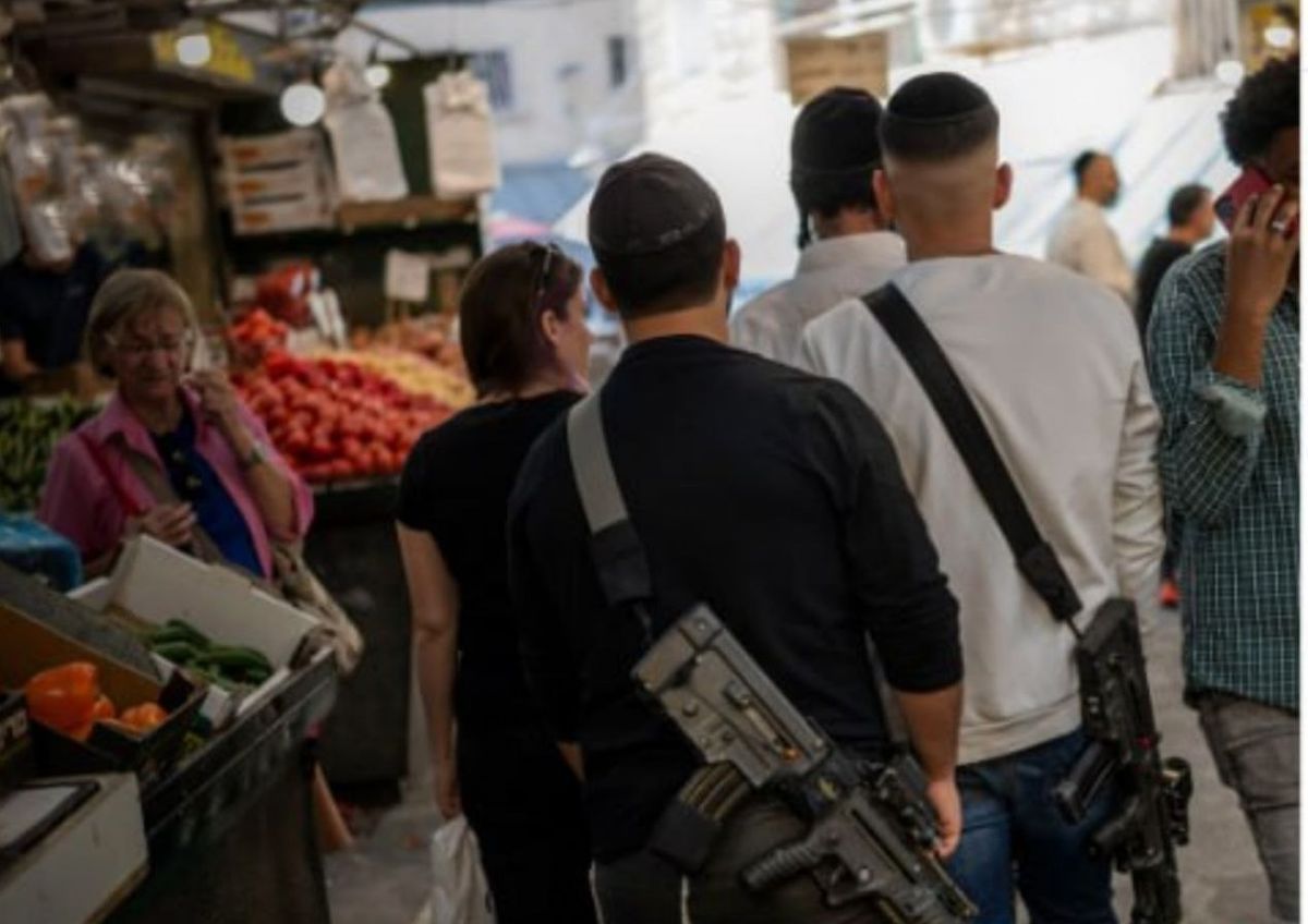 هجوم اسرائیلی‌ها به فروشگاه‌ها از بیم انتقام ایران / ویدئو