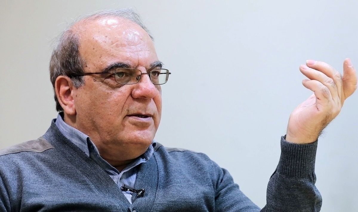 عباس عبدی: پس از کدکنی نوبت به مولوی و حافظ و سعدی و ... هم میرسد