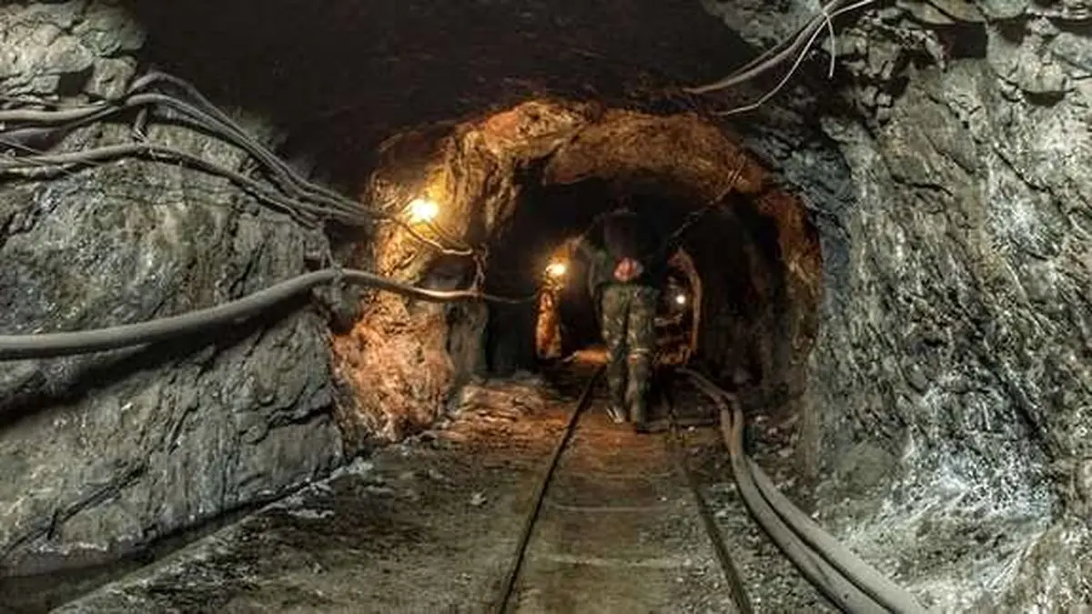 حادثه در معدن قلعه‌زری خوسف جان یک کارگر را گرفت