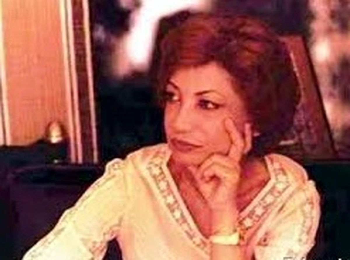 سفر در زمان؛ «خواهر دوقلوی محمدرضا پهلوی در حال شترسواری»؛ دهه 50