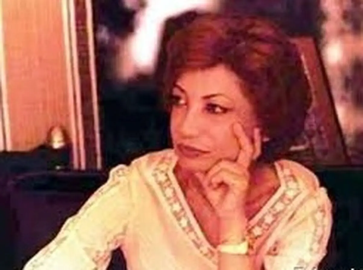 سفر در زمان؛ «خواهر دوقلوی محمدرضا پهلوی در حال شترسواری»؛ دهه 50 