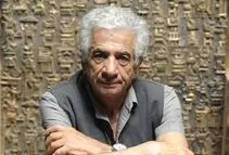 جایزه بین‌المللی هنرهای نساجی به پرویز تناولی رسید

