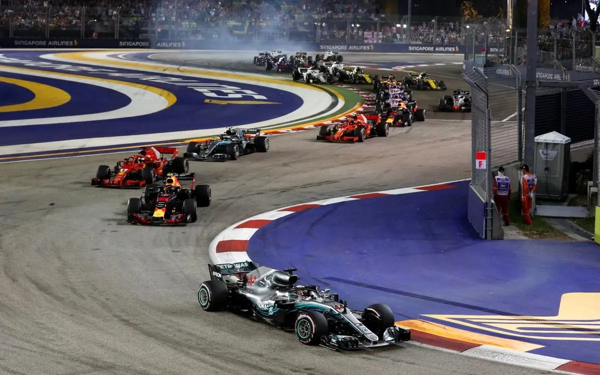 قهرمانی همیلتون در رقابت‌های فرمول یک قهرمانی جهان