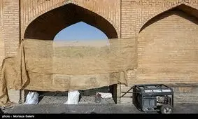 پل ۴۰۰ساله اصفهان آشفته‌تر از همیشه؛ ایمن‌سازی موقت سی‌وسه‌‌پل + تصاویر