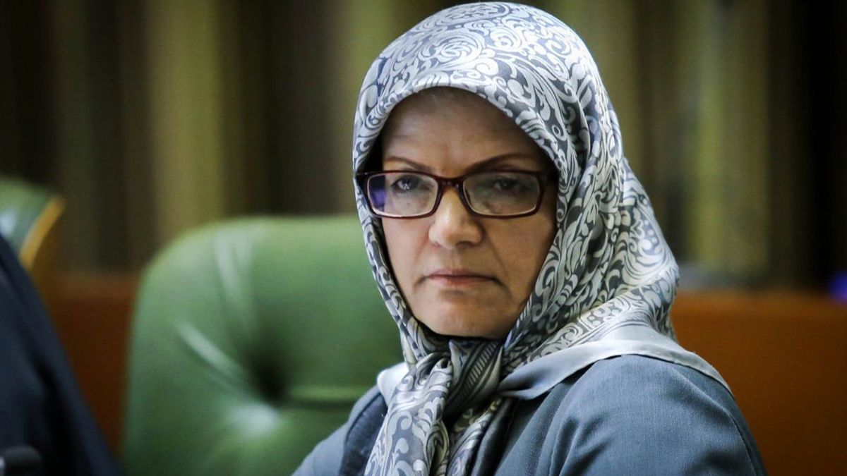 منطقه خیلی خطرناک از بابت تشعشات رادیویی در تهران نداریم/ با دکلهای غیراستاندارد برخورد میکنیم