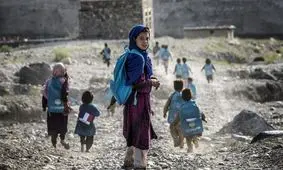 هدیه رهبری به دانش آموزان مناطق محروم کشور