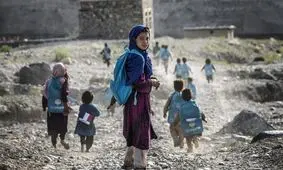هدیه رهبری به دانش آموزان مناطق محروم کشور