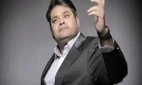 خواننده مشهور پاپ زیر تیغ جراحی