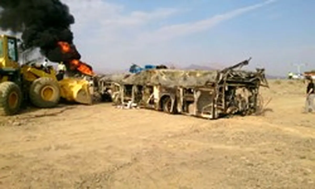 انتقال اجساد حادثه تصادف اتوبوس با تریلی به اصفهان