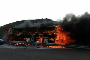 اتوبوس حادثه دیده تهران کرمان ۴۵ مسافر داشت/مشخص بودن نام ۲۸ نفر