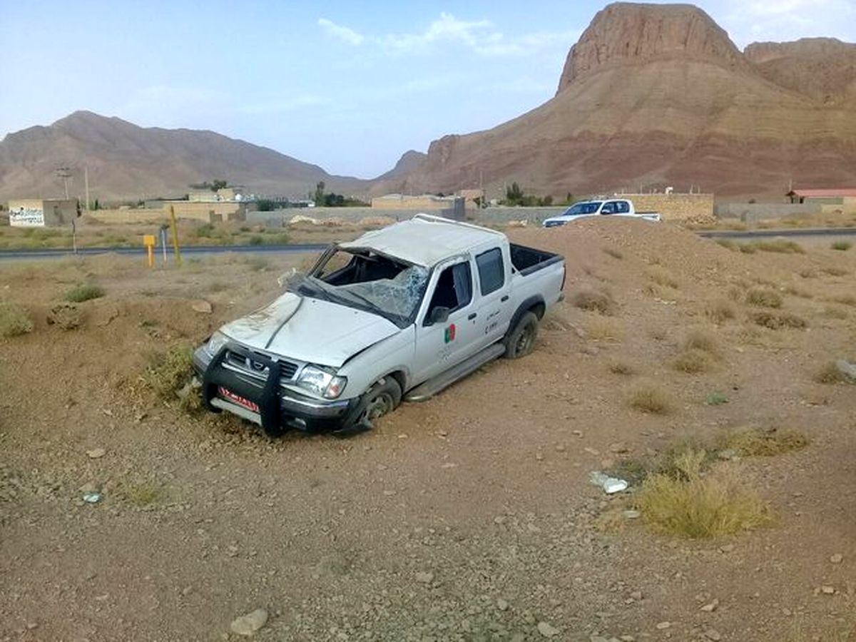 واژگونی خودروی رئیس اداره راهداری اردستان