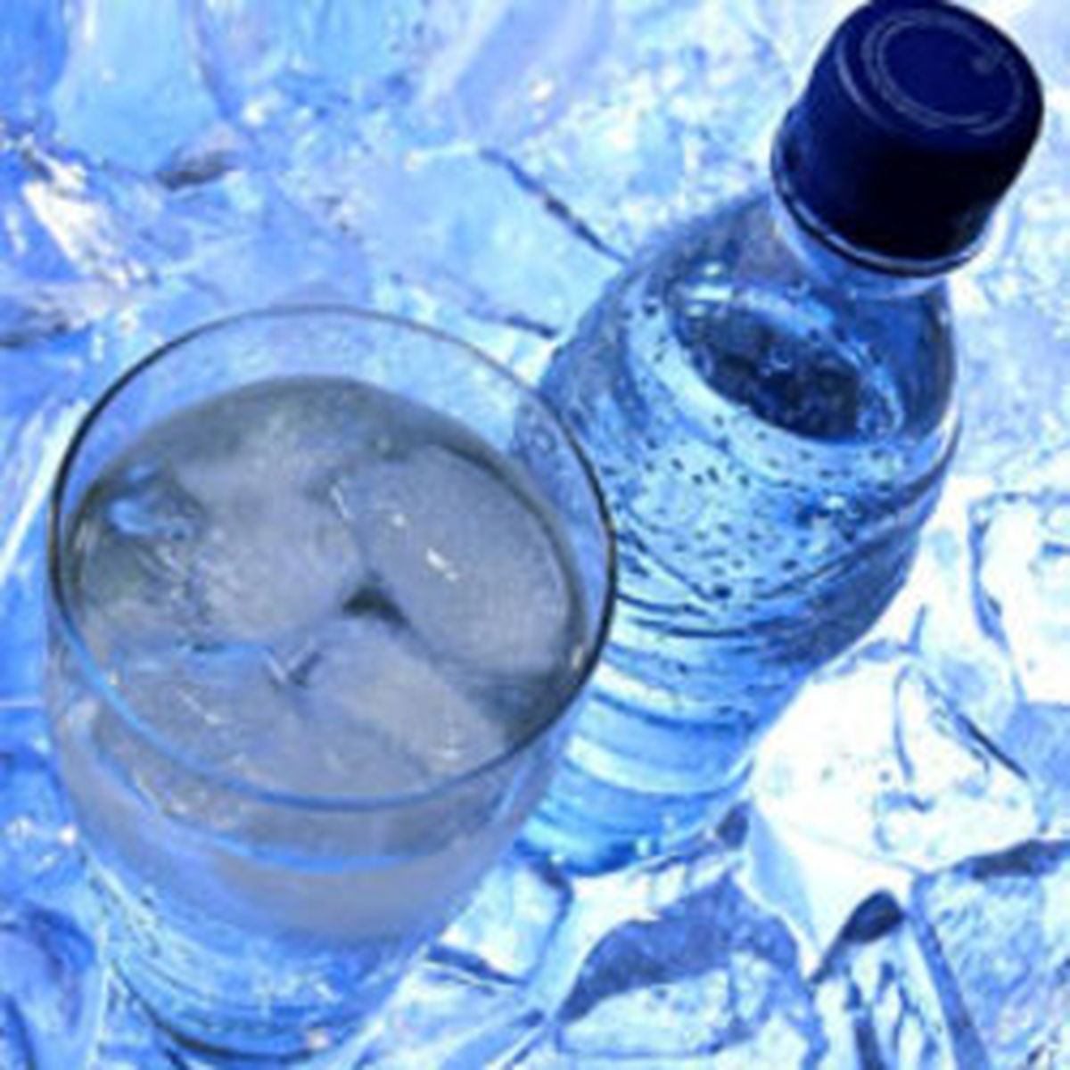 نکاتی درباره استفاده صحیح از بطریهای آب معدنی