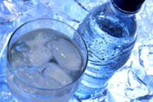 نکاتی درباره استفاده صحیح از بطری‌های آب معدنی