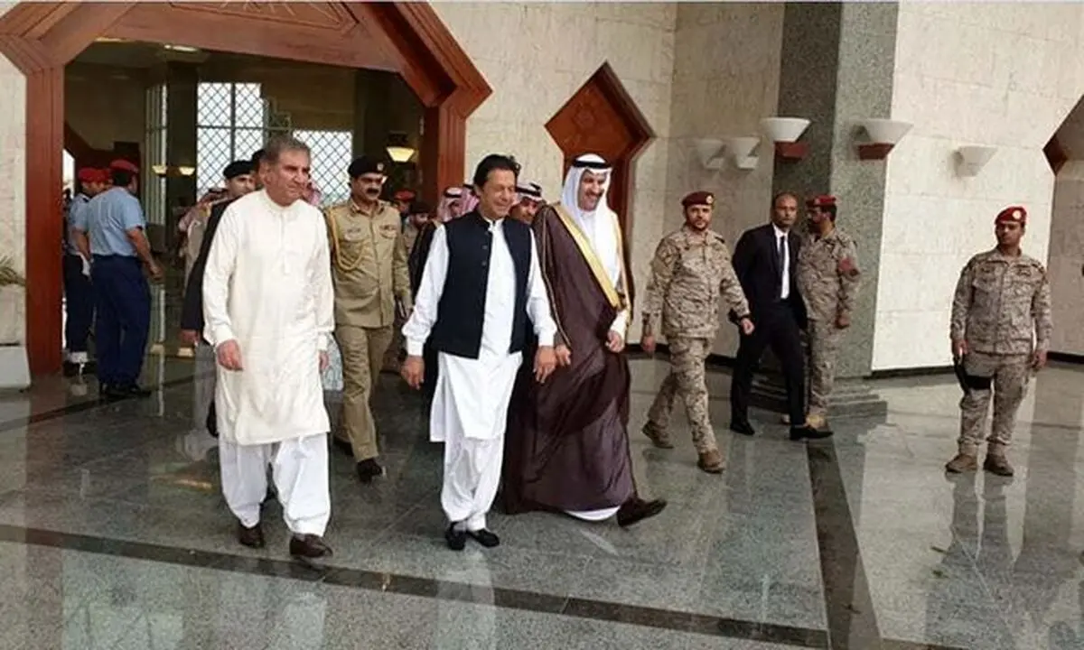 امارات، مقصد بعدی عمران خان