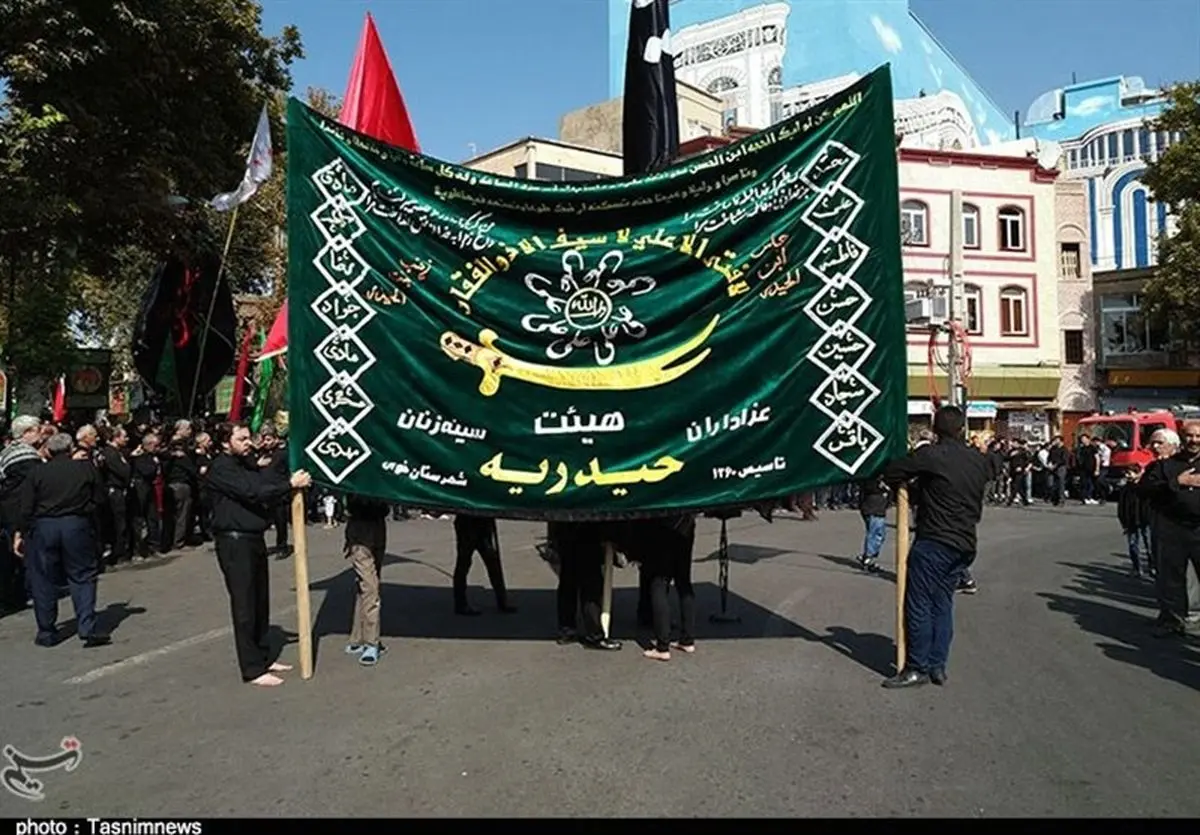 عزاداری مردم خوی در تاسوعای حسینی به روایت تصویر