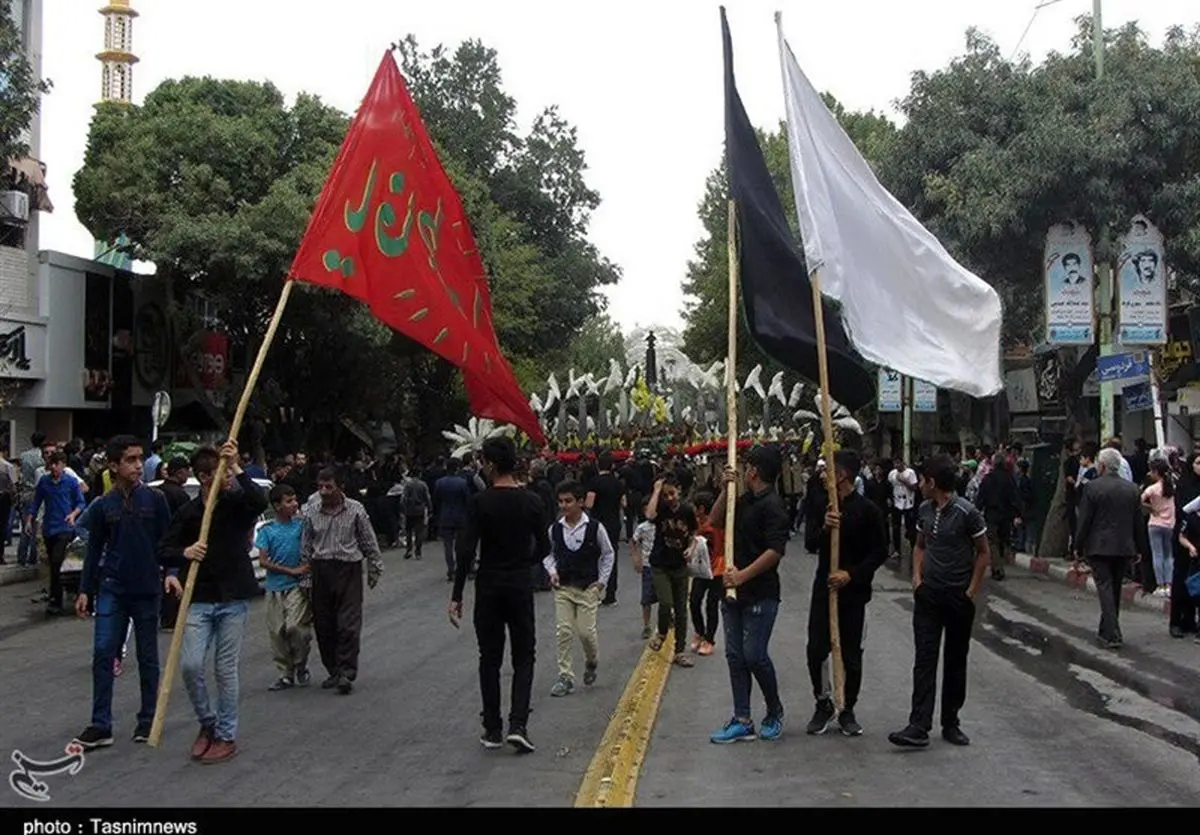 تجلی عشق و ارادت قلبی مردم سنندج به حضرت اباعبدالله الحسین(ع) در تاسوعای حسینی به روایت تصویر