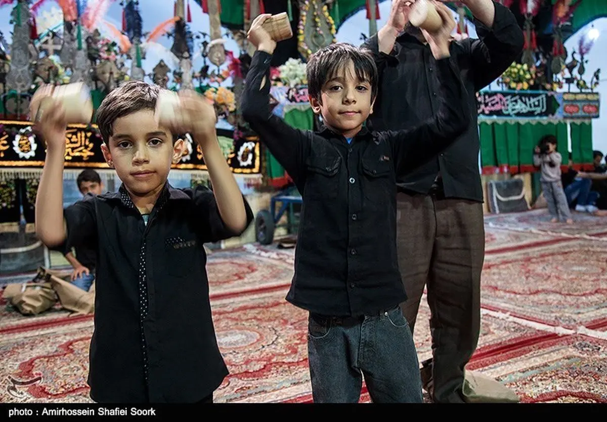 آئین سنتی جغجغه‌زنی شهرستان میبد به‌روایت تصویر