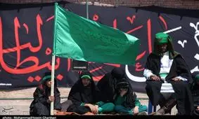 تعزیه روز تاسوعا در روستای ده‌زیار کرمان به روایت تصویر