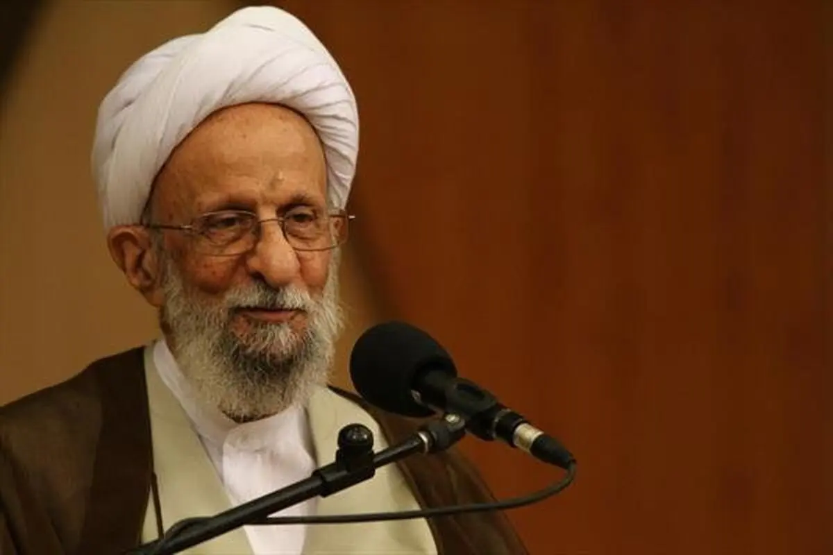 آیت‌الله مصباح یزدی:برکات و ارزش‌های انقلاب را برای مردم یادآوری کنیم