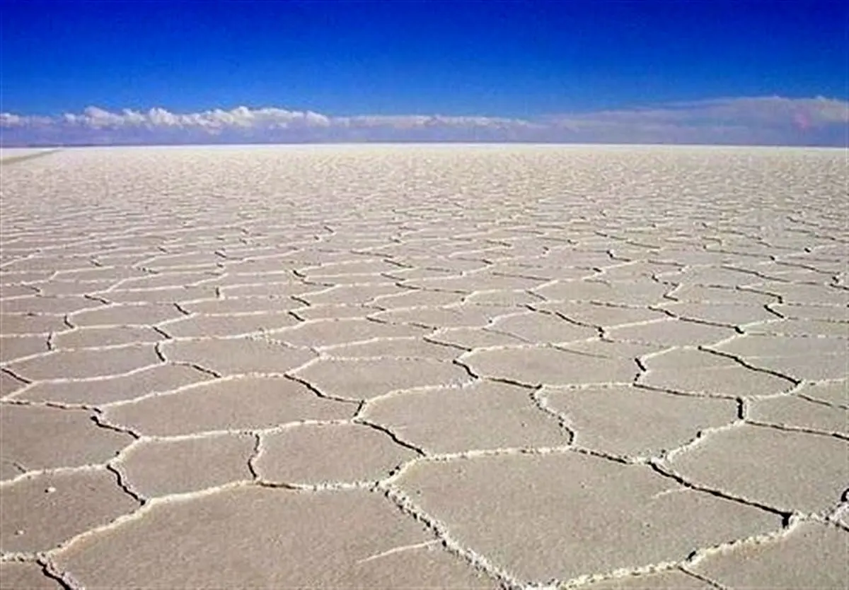 "دریاچه نمک" طلای سفید معدنی قم و ظرفیت‌های مغفول مانده؛ سهم ناچیز معادن در اقتصاد استان