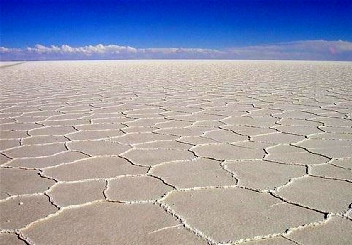 "دریاچه نمک" طلای سفید معدنی قم و ظرفیت‌های مغفول مانده؛ سهم ناچیز معادن در اقتصاد استان
