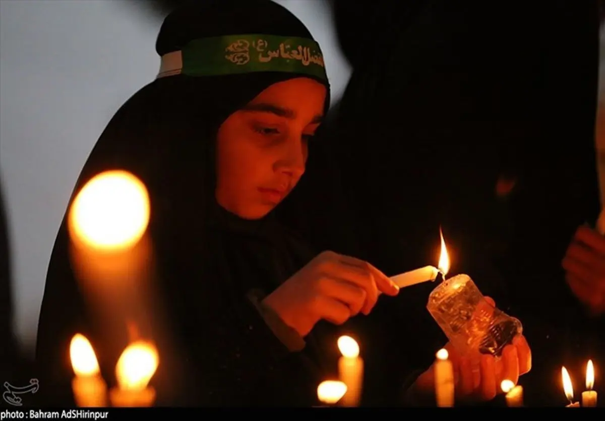 آئین شمع‌گردانی در شب عاشورا به روایت تصویر