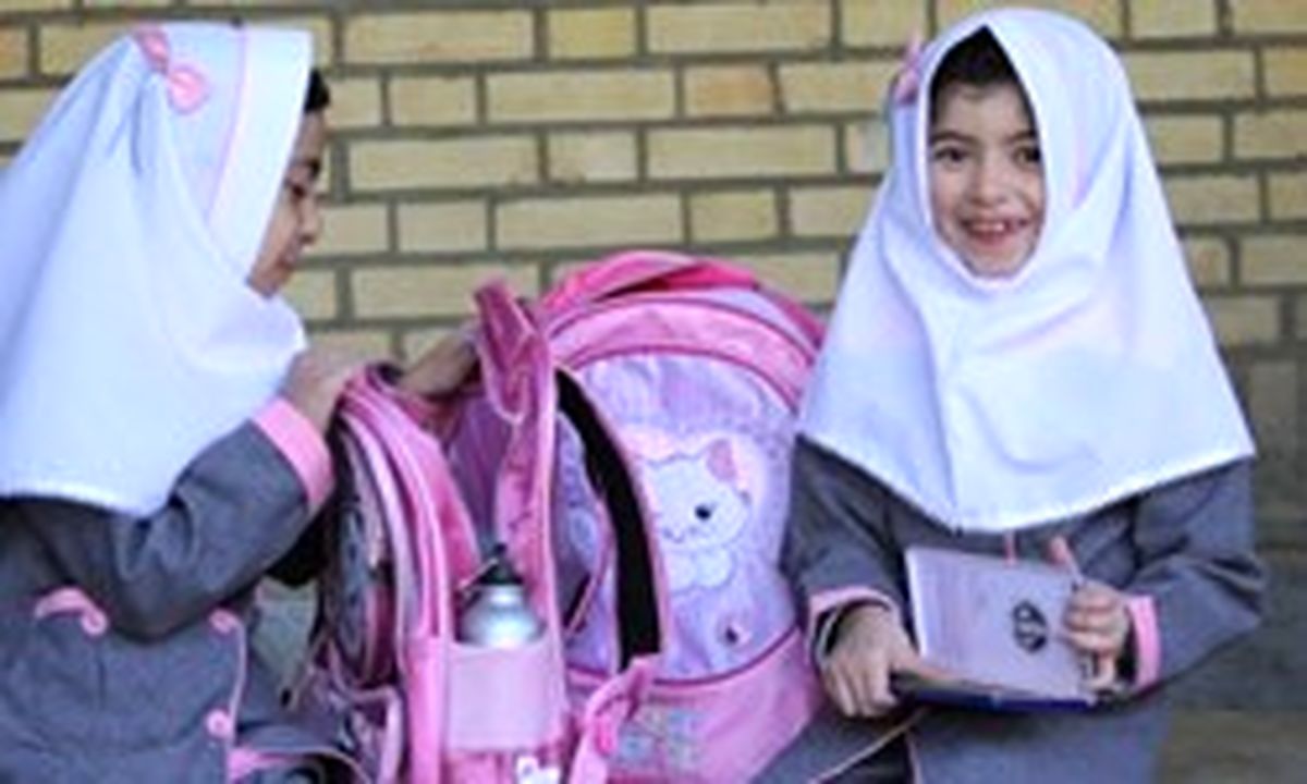 راههای پیشگیری از فلج کولهای در دانشآموزان/ نحوه استفاده صحیح از کولهپشتی