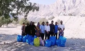 فعالان محیط زیست به پاکسازی طبیعت رفتند