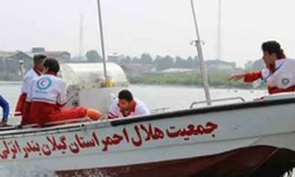 برخورد قایق با پایه پل در گیلان برای 8 مسافر حادثه آفرید