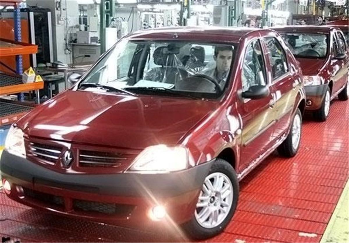 فروش رنو به ایران در نخستین ماه بازگشت تحریم خودرویی نصف شد