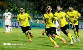 پیروزی پرگل سپاهان برابر فولاد/ صنعت نفت برابر پیکان شکست خورد