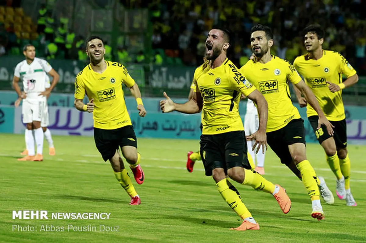 پیروزی پرگل سپاهان برابر فولاد/ صنعت نفت برابر پیکان شکست خورد