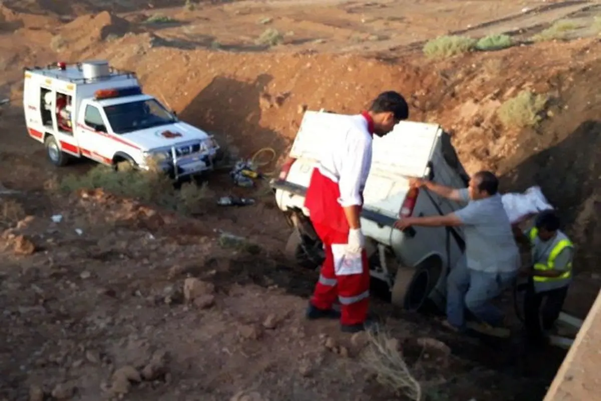 واژگونی پیکان وانت در محور سرخه-آرادان/یک نفر جان باخت