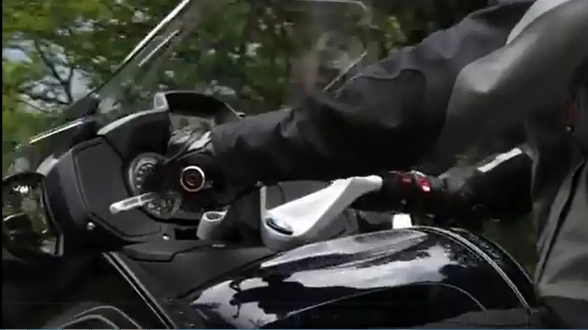 موتورسیکلت 1250 سی سی بی ام و BMW R 1250 RT