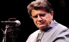 ببینید: آوازخوانی استاد شجریان در جشن خانه سینما