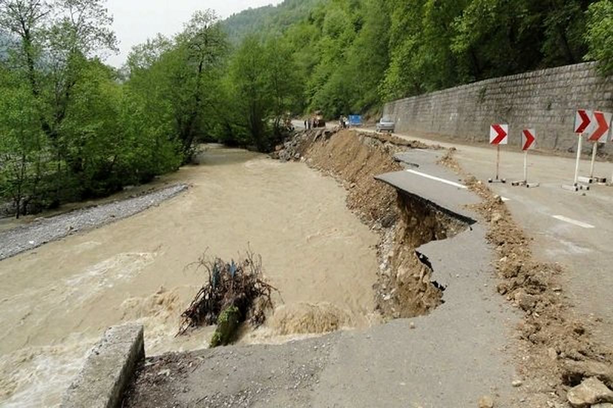 خطر سیلاب در برخی استان‌ها/ گرد و خاک در مناطقی از کشور