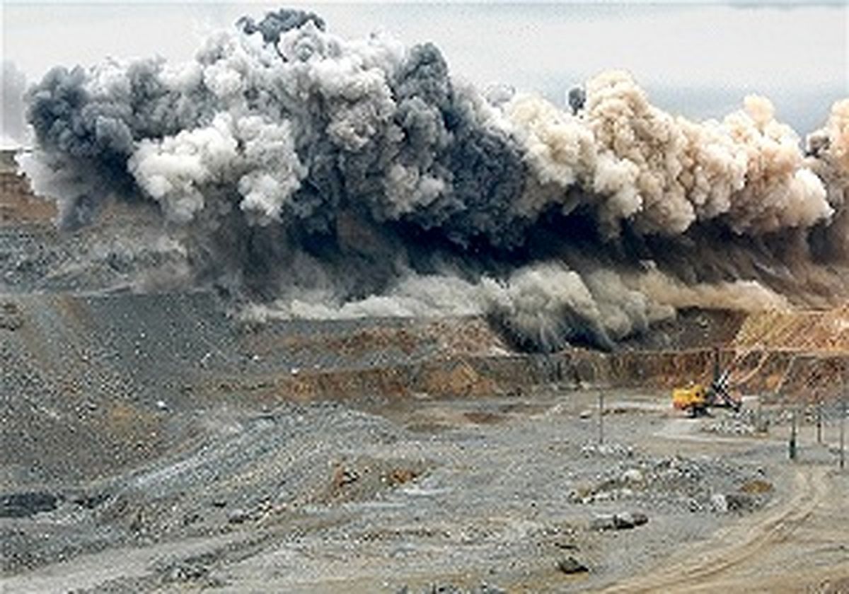 انفجار در مخازن قیر طبیعی گیلانغرب