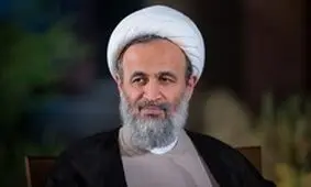 کسی که می‌گوید قدرت فساد می‌آورد آدم ضعیفی است