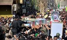 تشییع پیکر یکی از شهدای حادثه تروریستی اهواز در بارگاه منور امام رضا(ع)