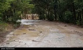 جاری شدن سیل در رودبار به تأسیسات زیربنایی خسارت‌ وارد کرد